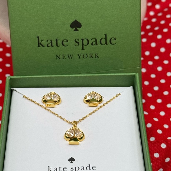 2035-AOHP Kate Spade “Everyday Spade” Cubic Zirconia Stud  & Pendent Set NWT - Picture 2 of 15